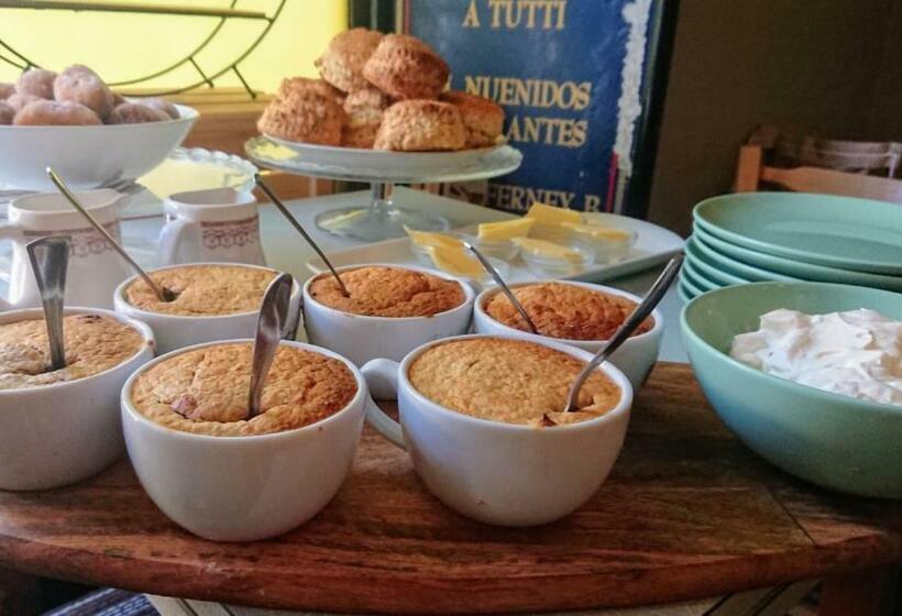 민박 The Bear Bread Bakery, Boutique En Suite Rooms With Breakfast In The Bakery, In The Heart Of Colyton