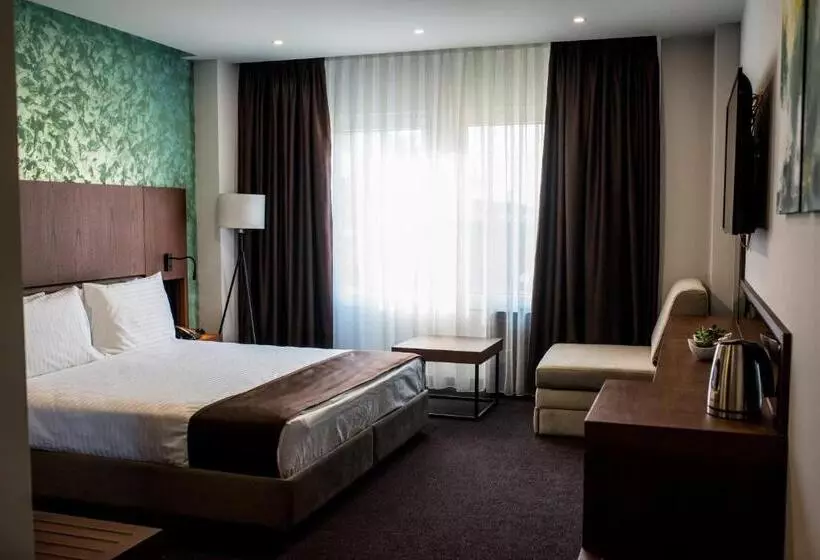 هتل Bograd   Apartments & Lounge Station