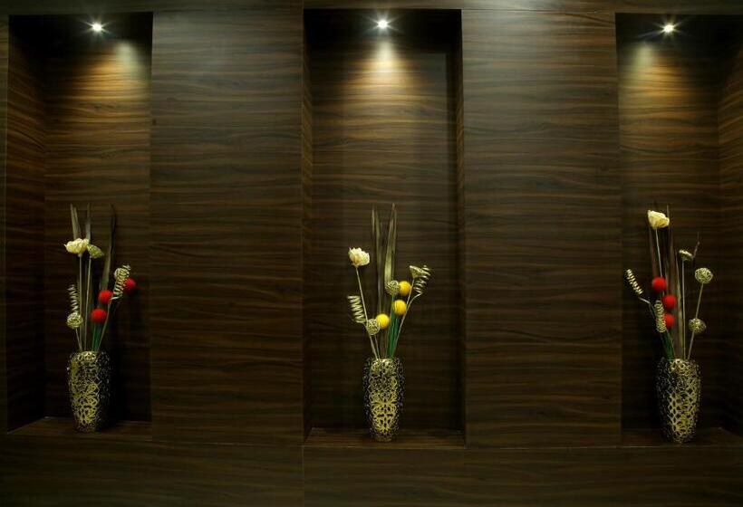 Park Iris Hotels, Mg Road