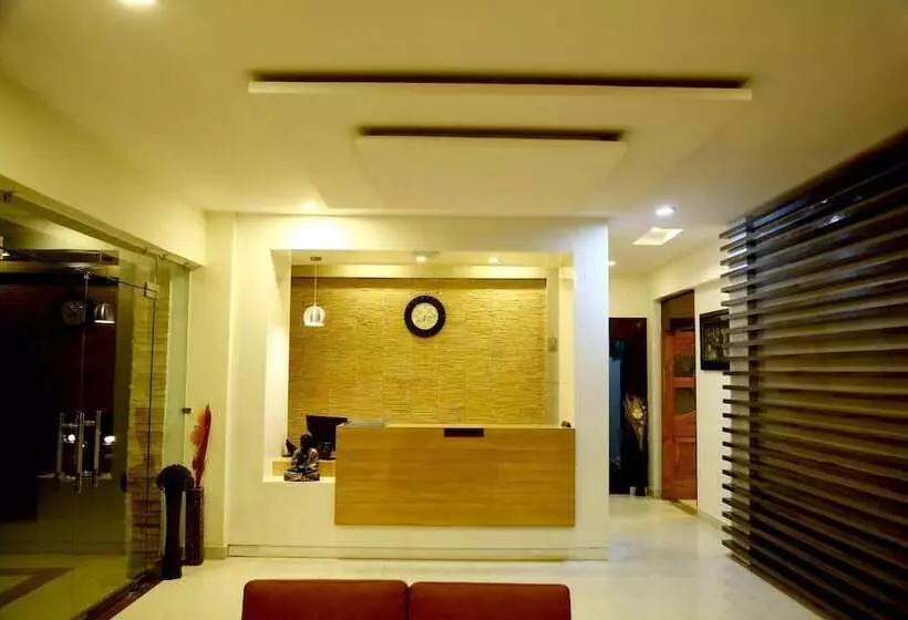 Hotelli Tavisha Kanatal Hills Chamba