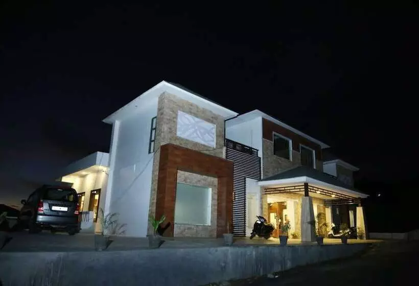 Hotelli Tavisha Kanatal Hills Chamba