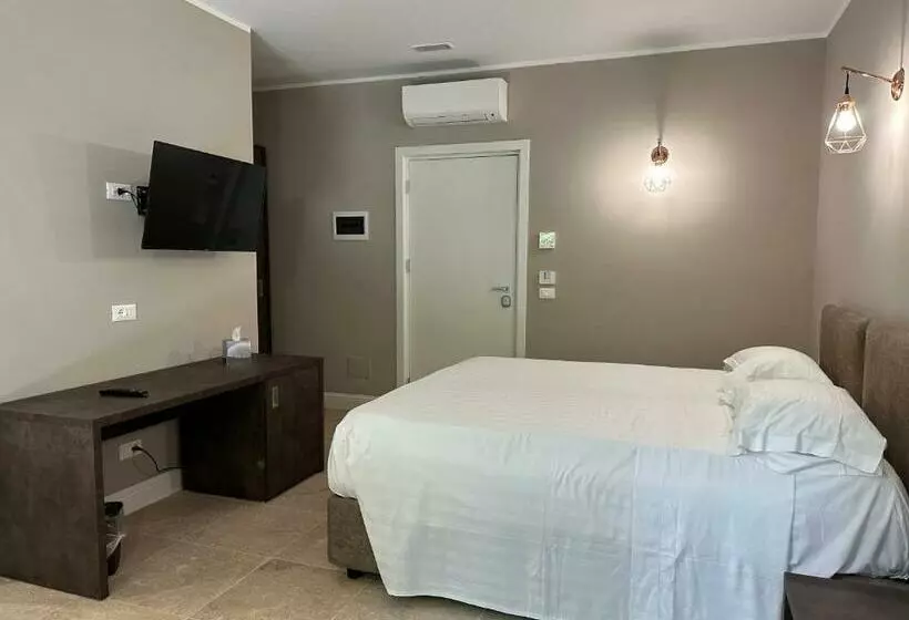 ペンション La Tenuta Di Rocca Bruna Country Resort