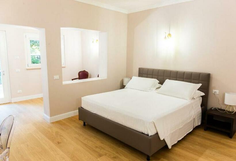 پانسیون La Tenuta Di Rocca Bruna Country Resort