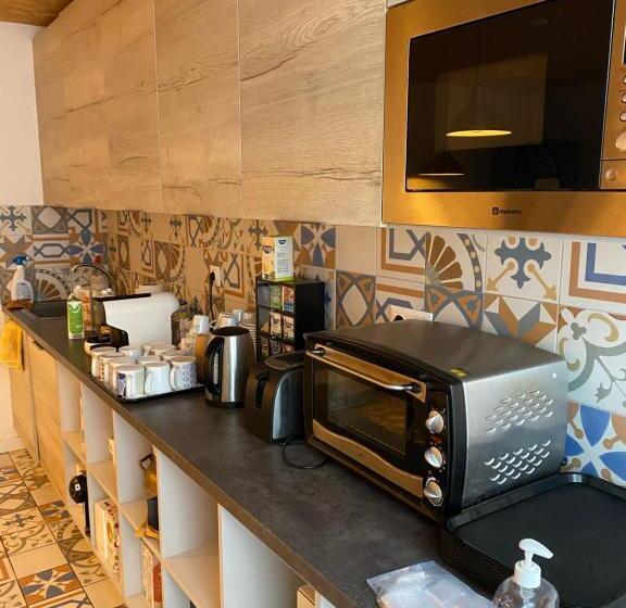 旅馆 Guest House Stories