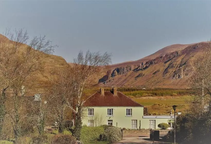 Aamiaismajoitus (B&B) Brackloon Lodge Brackluin