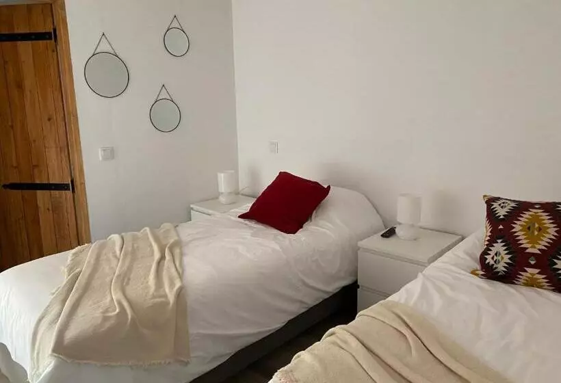 Aamiaismajoitus (B&B) Casa Da Igrejja