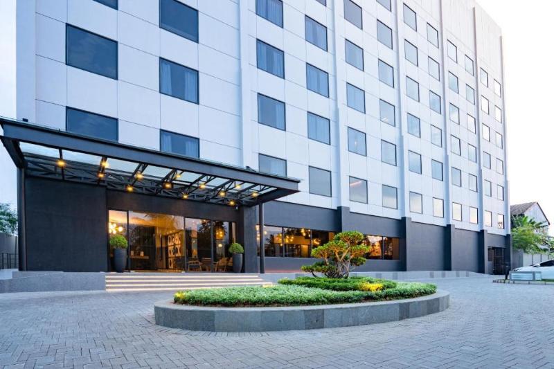 ホテル Aston Cilegon Boutique