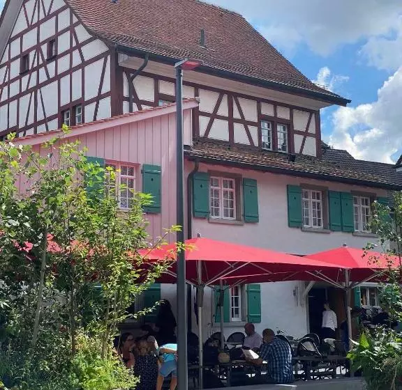 هتل Boutique Taverne Zum Kreuz