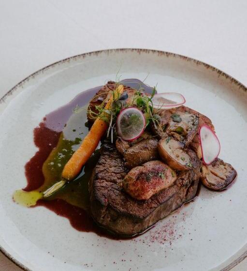 Grand View Hotel & Suites Copou