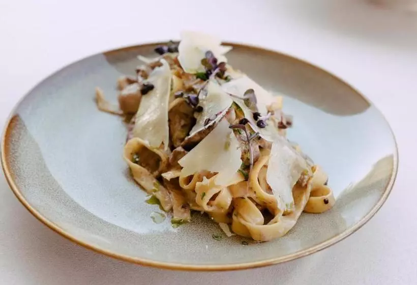 Grand View Hotel & Suites Copou