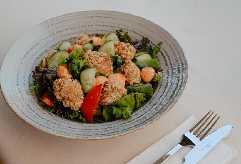 Grand View Hotel & Suites Copou