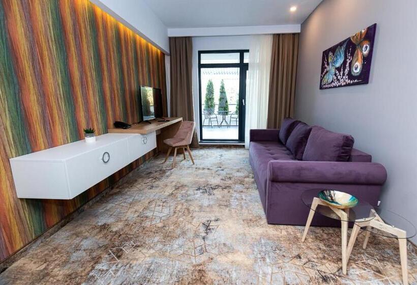 Grand View Hotel & Suites Copou