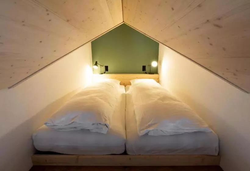 Hotelli Lindenhof Ebnet