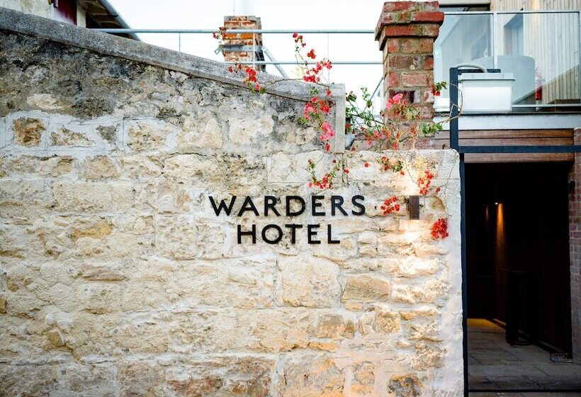 Warders Hotel Fremantle Markets
