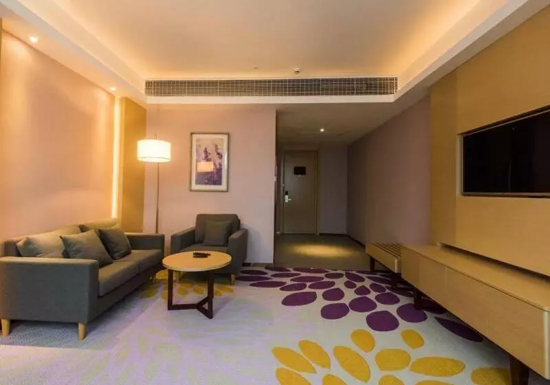 Lavande Hotel Wuxi Taihu Avenue