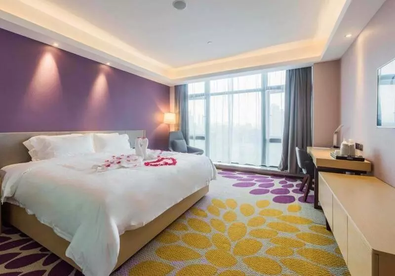 Lavande Hotel Wuxi Taihu Avenue