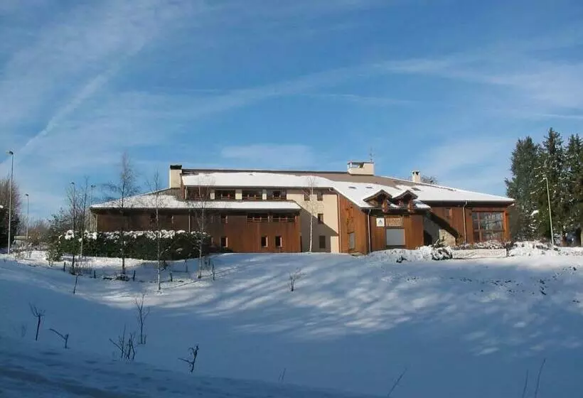 Auberge De Jeunesse Hi Annecy
