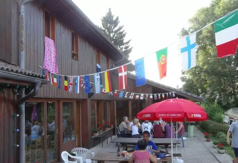 Auberge De Jeunesse Hi Annecy