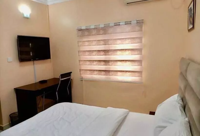 تختخواب و صبحانه Esenyo Luxury Apartments