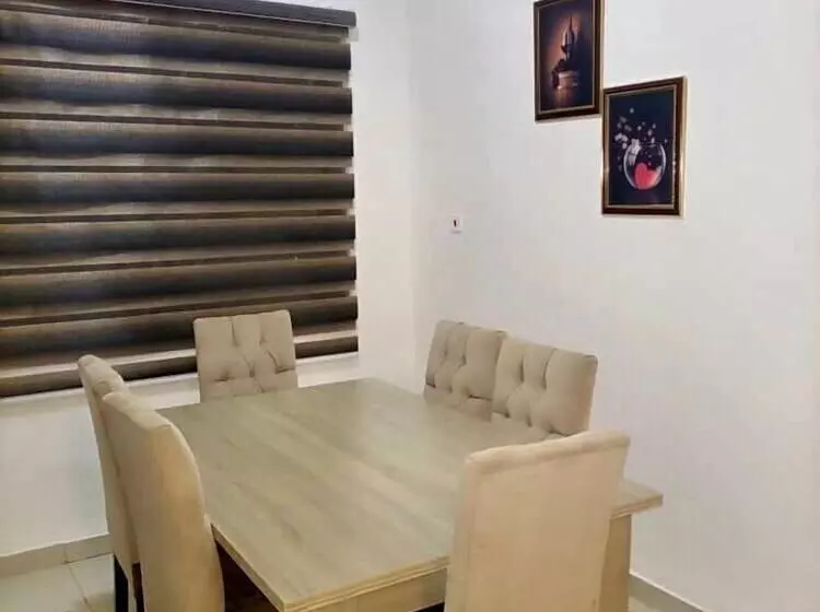 تختخواب و صبحانه Esenyo Luxury Apartments