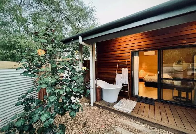 Grape Juice Retreat Rustic Romantic Gateway 5mins To Beaches & Town