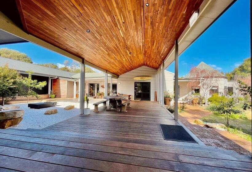 Grape Juice Retreat Rustic Romantic Gateway 5mins To Beaches & Town