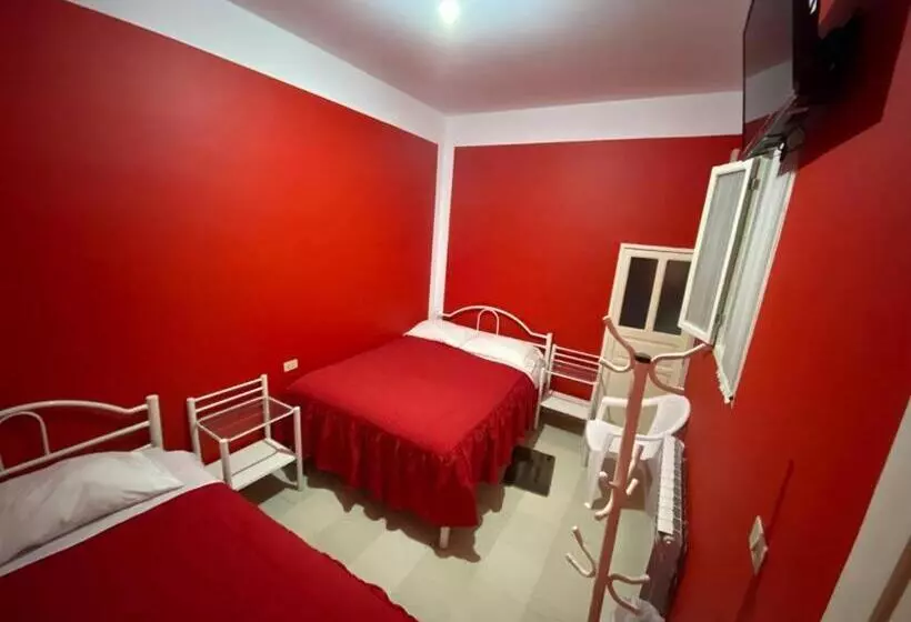هتل Hostal Casablanca