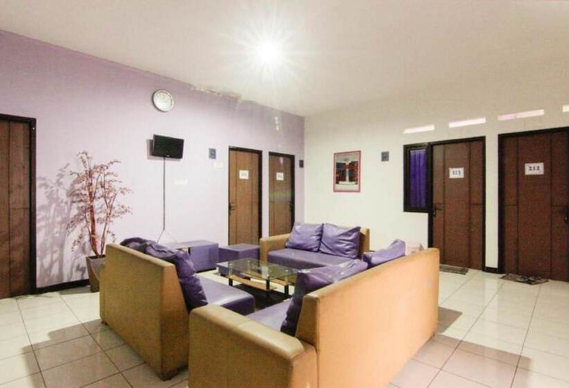 בית מלון כפרי Ungu Residence Syariah Bandung