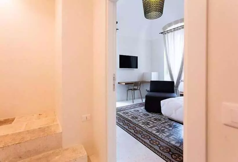 پانسیون Viasarnelli72