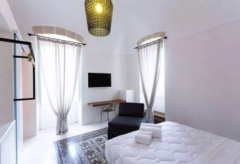 پانسیون Viasarnelli72