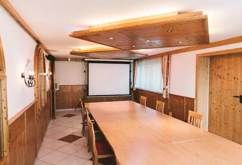 ユースホステル Landgasthof Zum Hieblwirt