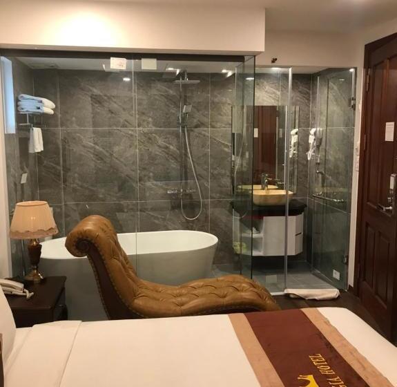 Hoàng Gia Hotel Nhân Hòa