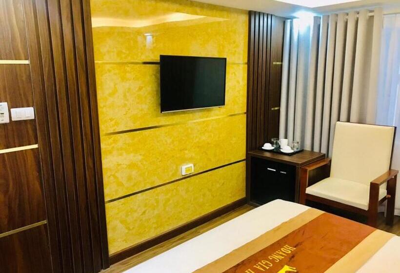 Hoàng Gia Hotel Nhân Hòa