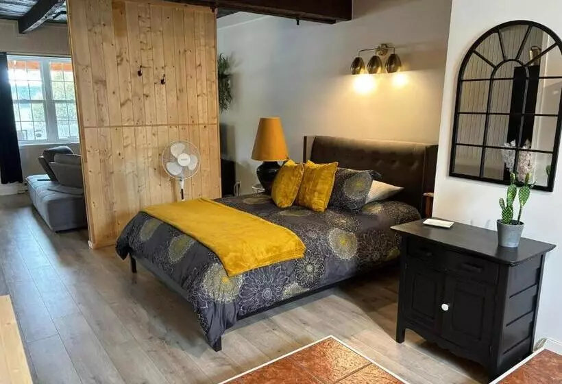 Hotelli Hôtel Le Rustique