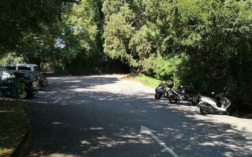 هتل John Knox International Center