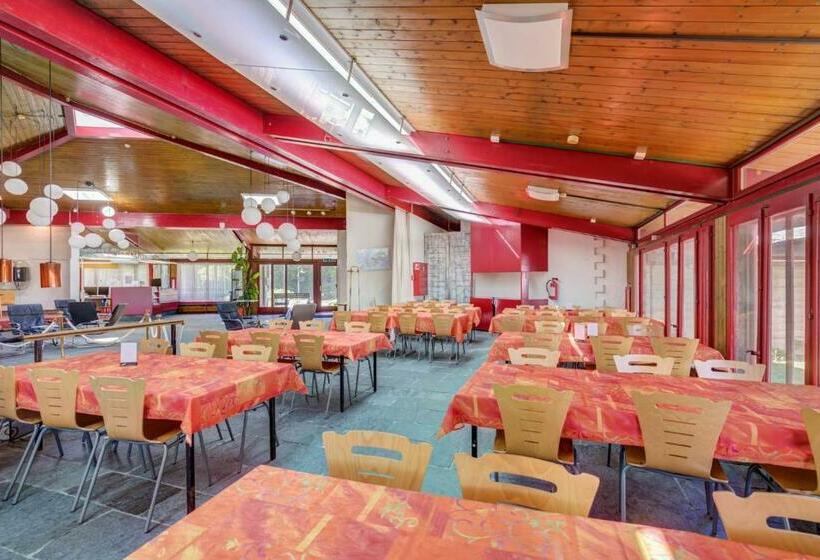 هتل John Knox International Center