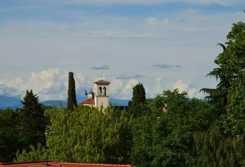 ペンション Al Castello Di Aiello