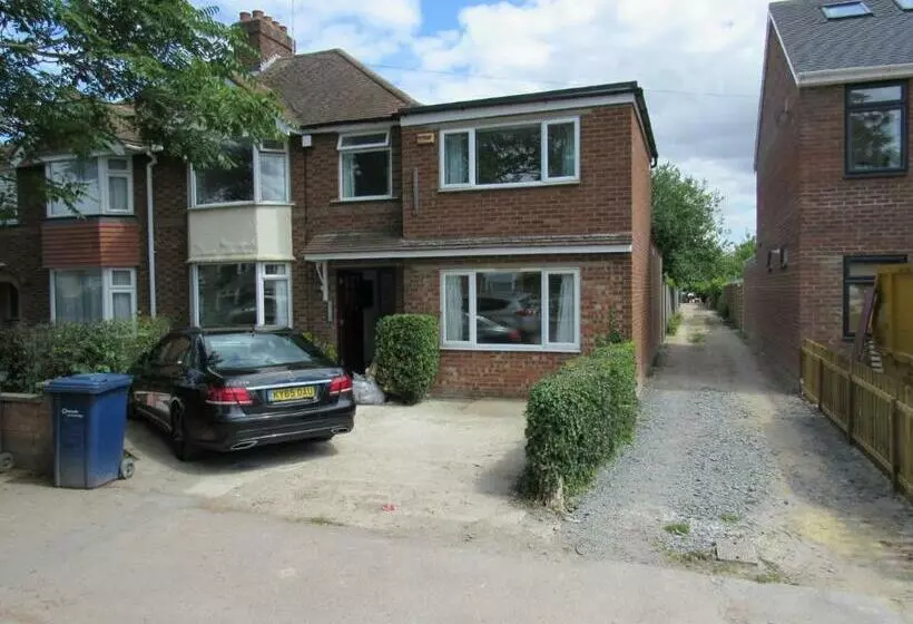 Majatalo The Cambridge Suites   Tas Accommodations