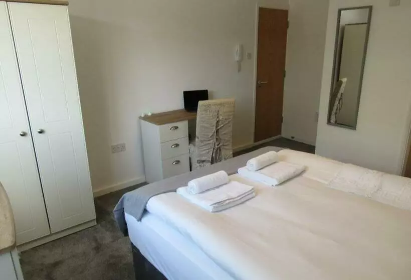 Majatalo The Cambridge Suites   Tas Accommodations