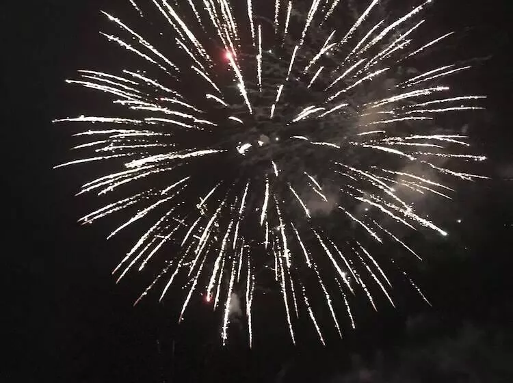 Coogee Sands Hotel & Apartments