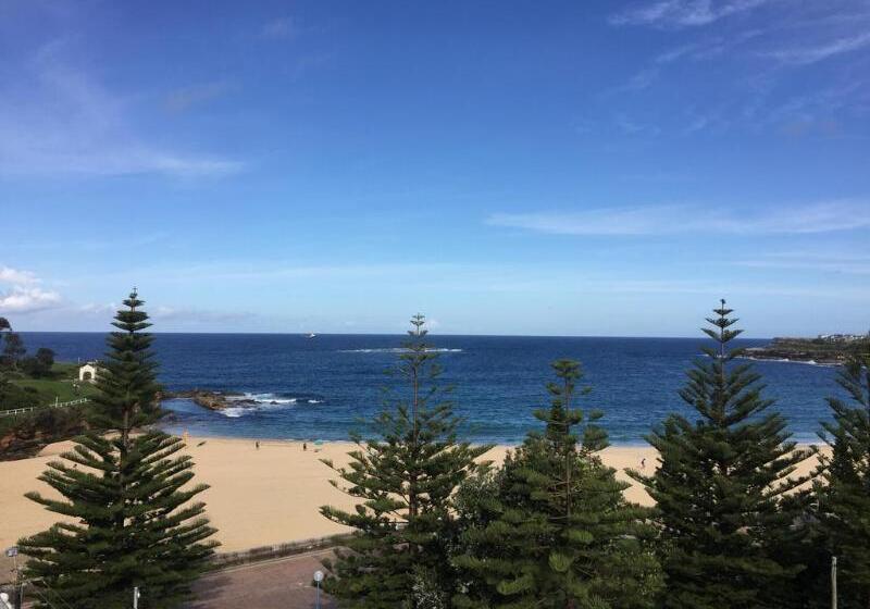 Coogee Sands Hotel & Apartments