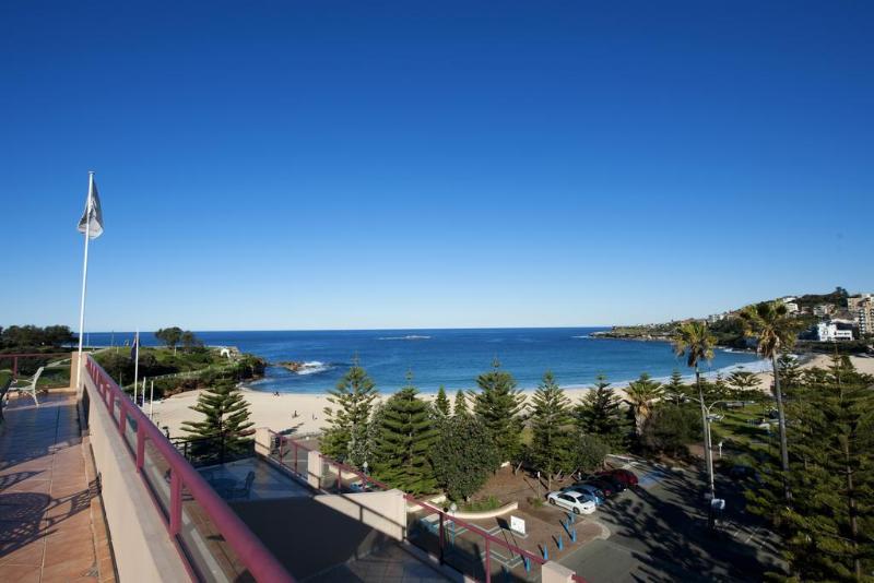 Coogee Sands Hotel & Apartments