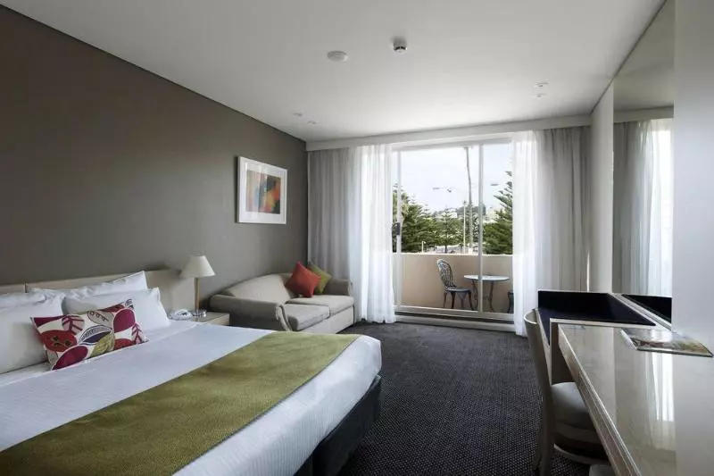 Coogee Sands Hotel & Apartments