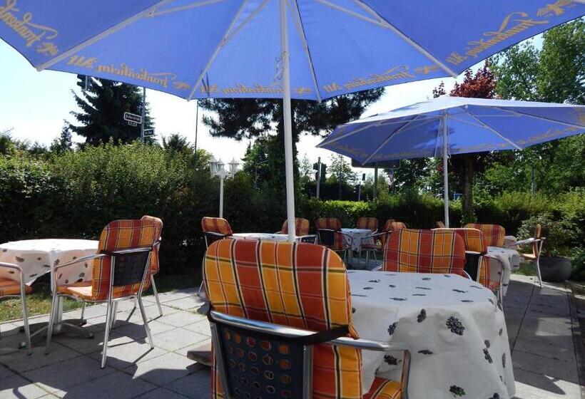 هتل Airport Fashion