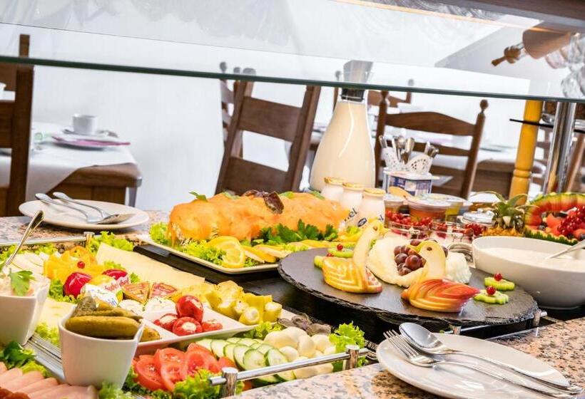 هتل Airport Fashion