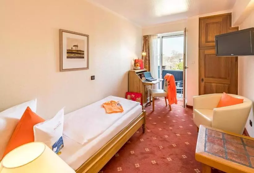 هتل Airport Fashion