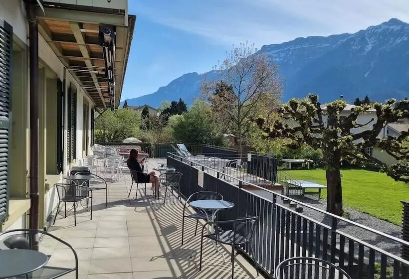 Отель Chalet Hostel @ Backpackers Villa Interlaken