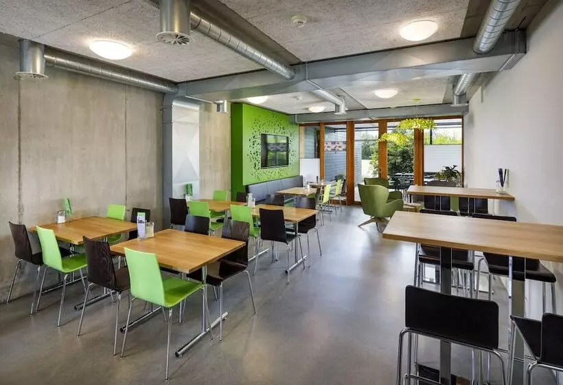 Отель Chalet Hostel @ Backpackers Villa Interlaken