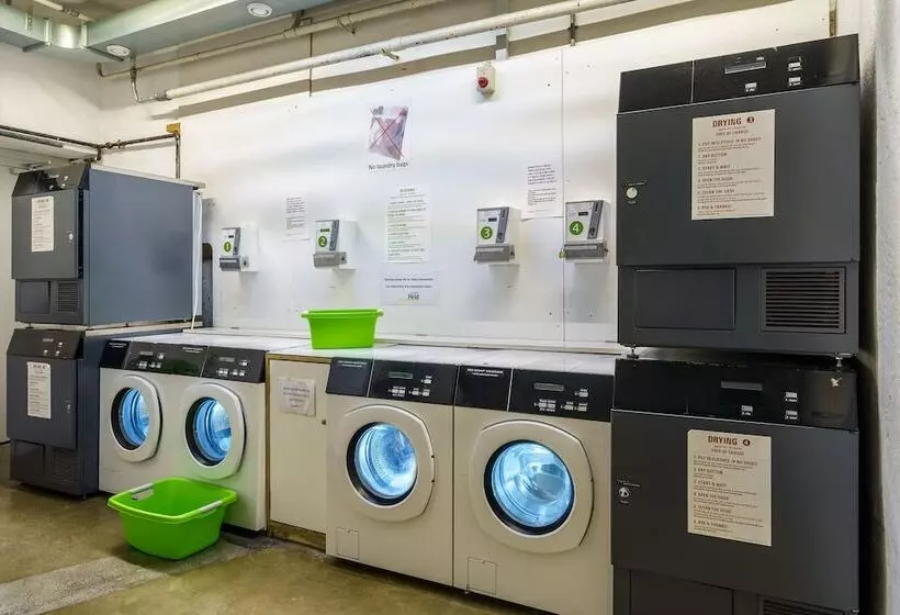 Отель Chalet Hostel @ Backpackers Villa Interlaken