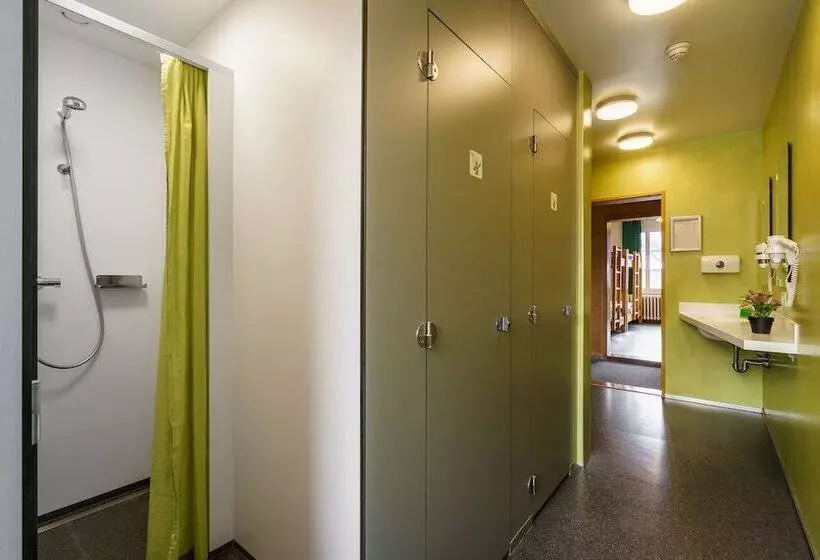 Отель Chalet Hostel @ Backpackers Villa Interlaken